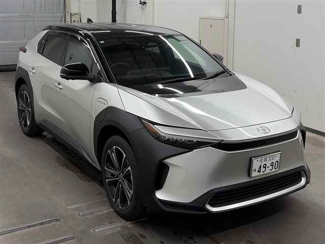 TOYOTA BZ4X 2022 silver - Moku