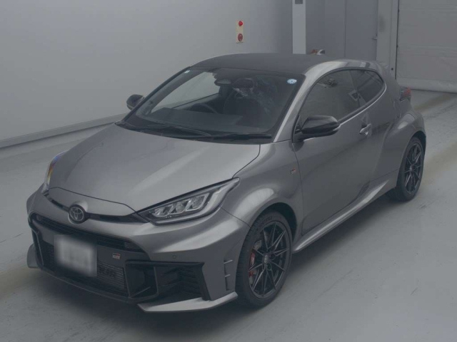 TOYOTA YARIS 2026 grey - Moku