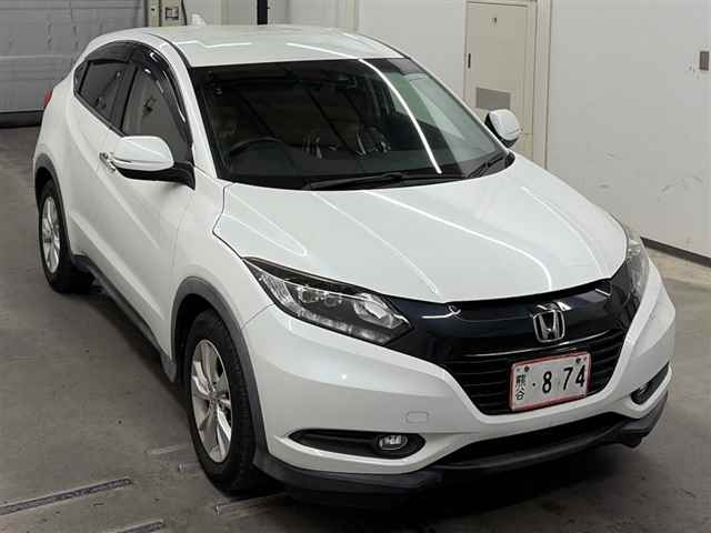HONDA VEZEL 2017 white 11282