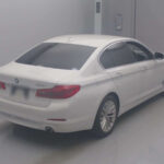 BMW 5 SERIES-2019 white-523i Luxury-5022 1