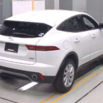 JAGUAR E-PACE-2019 white-S 200PS 4WD-5030 1