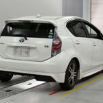 TOYOTA AQUA-2013 white-30290 1