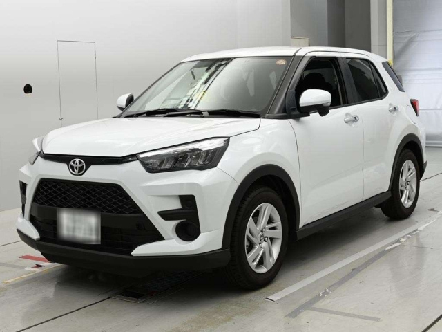 TOYOTA RAIZE-2024 white-33076