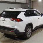 TOYOTA RAV4-2023 white-79204 1