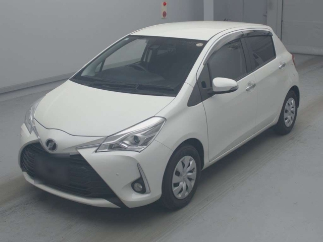 TOYOTA VITZ-2019 white-2020