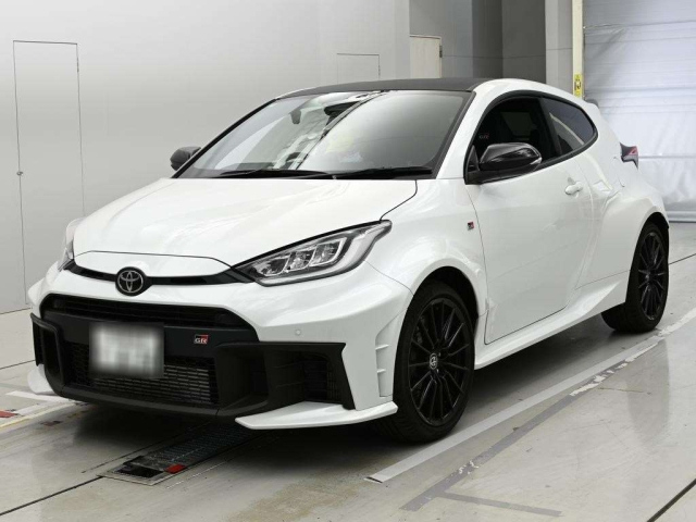 TOYOTA YARIS-2025 pearl-36102