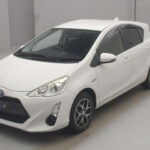 TOYOTA AQUA 2015 - s - 73703