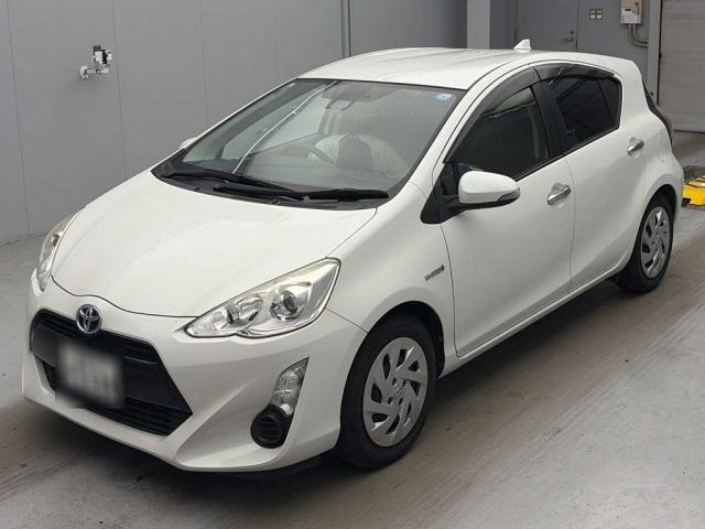 TOYOTA AQUA 2017 white - S Style Black - 284